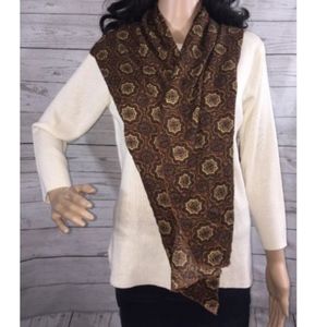 New Sag Harbor Sweater Small With Scarf